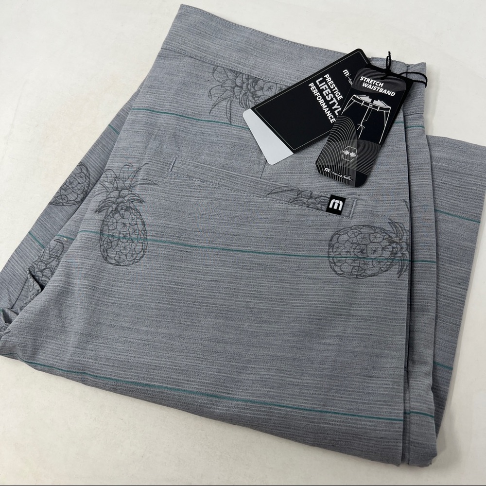 Travis Mathew Cohen Men's Pineapple Sleet Gray Performance Golf Shorts